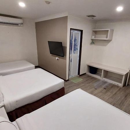 טלוק אינטן Angsoka Hotel מראה חיצוני תמונה