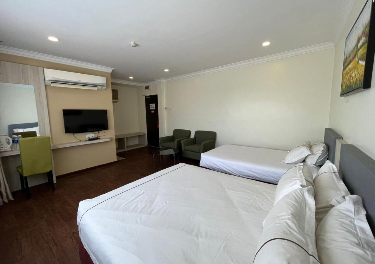 טלוק אינטן Angsoka Hotel מראה חיצוני תמונה