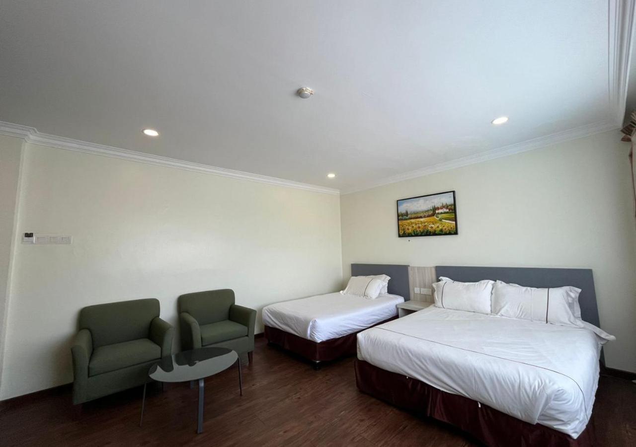 טלוק אינטן Angsoka Hotel מראה חיצוני תמונה