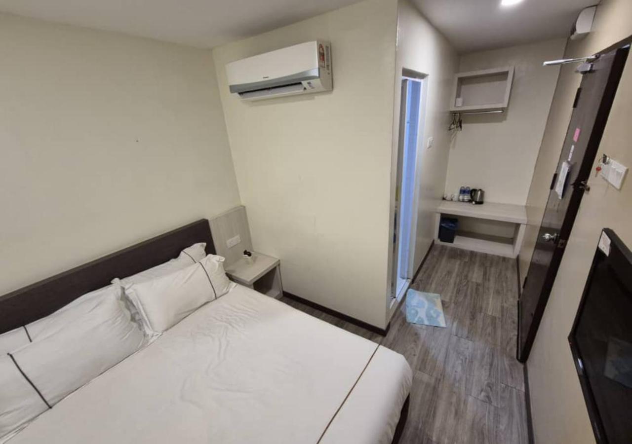 טלוק אינטן Angsoka Hotel מראה חיצוני תמונה