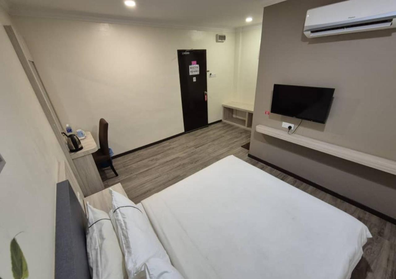 טלוק אינטן Angsoka Hotel מראה חיצוני תמונה