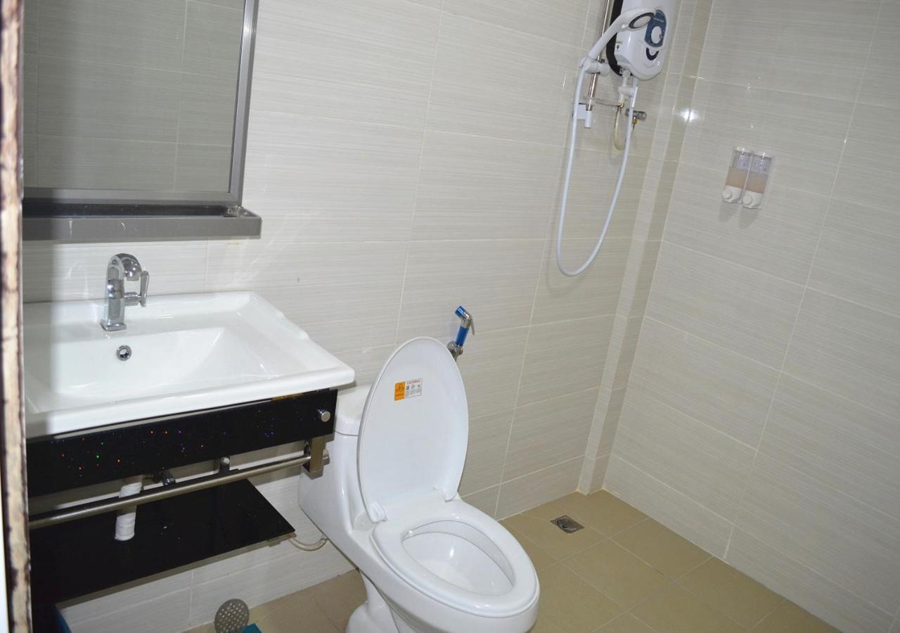 טלוק אינטן Angsoka Hotel מראה חיצוני תמונה