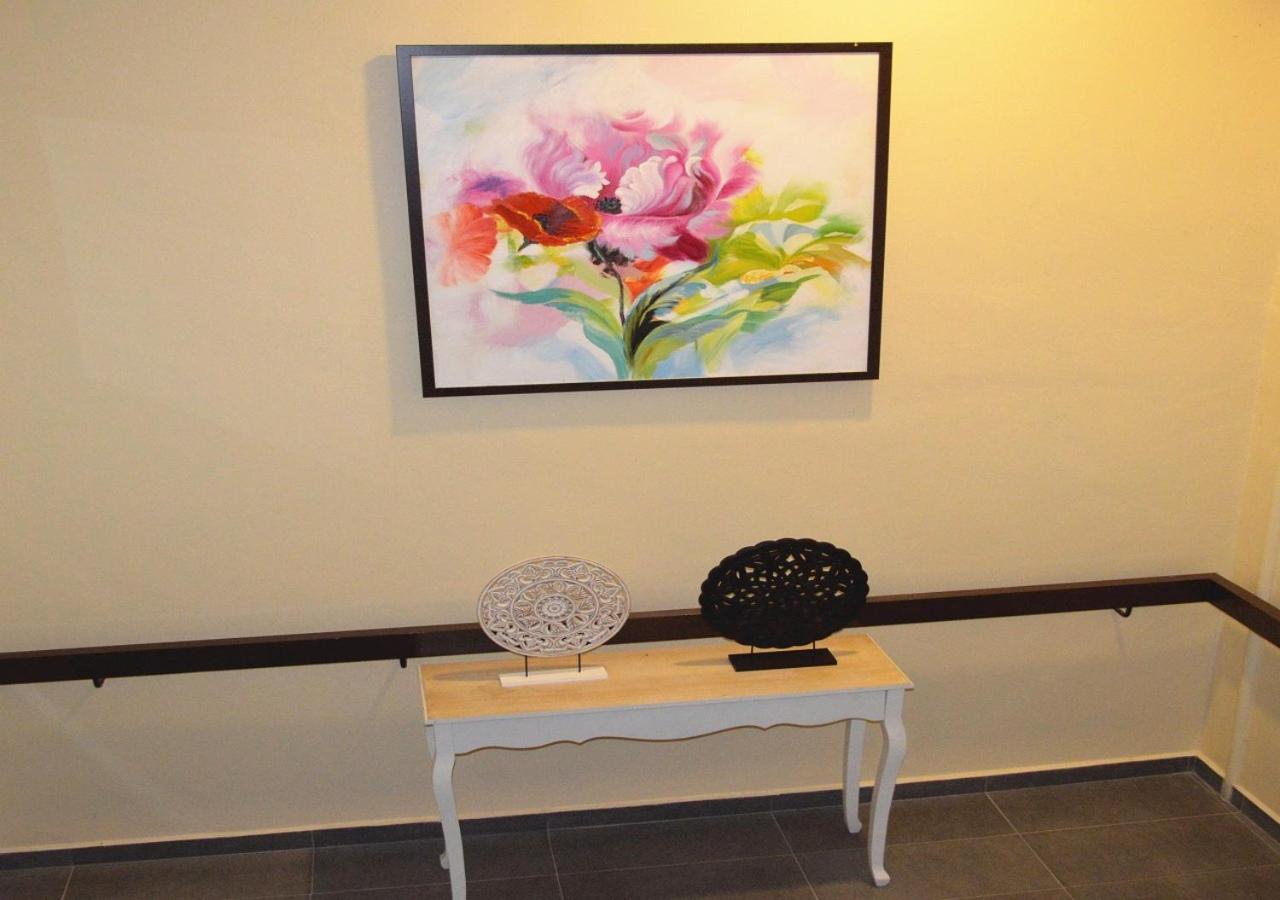 טלוק אינטן Angsoka Hotel מראה חיצוני תמונה